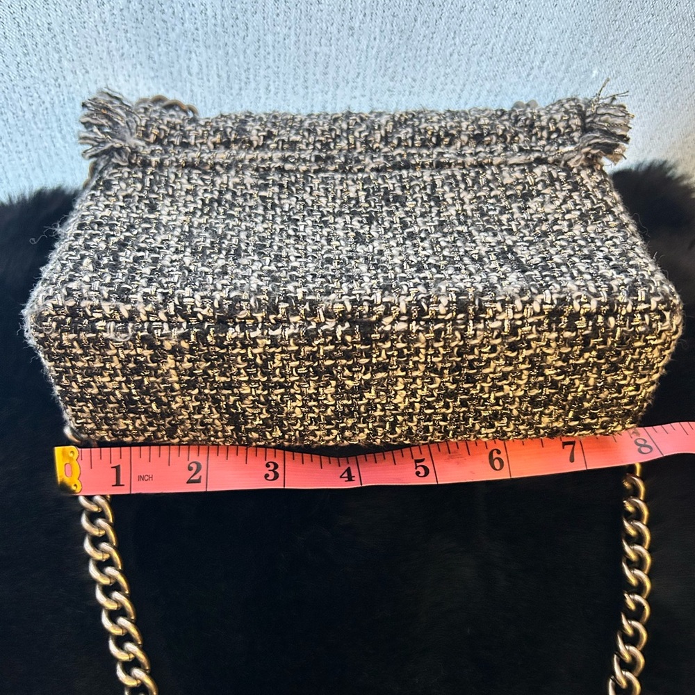 Kurt Geiger Black and White Tweed Shoulder Bag - Picture 4 of 6
